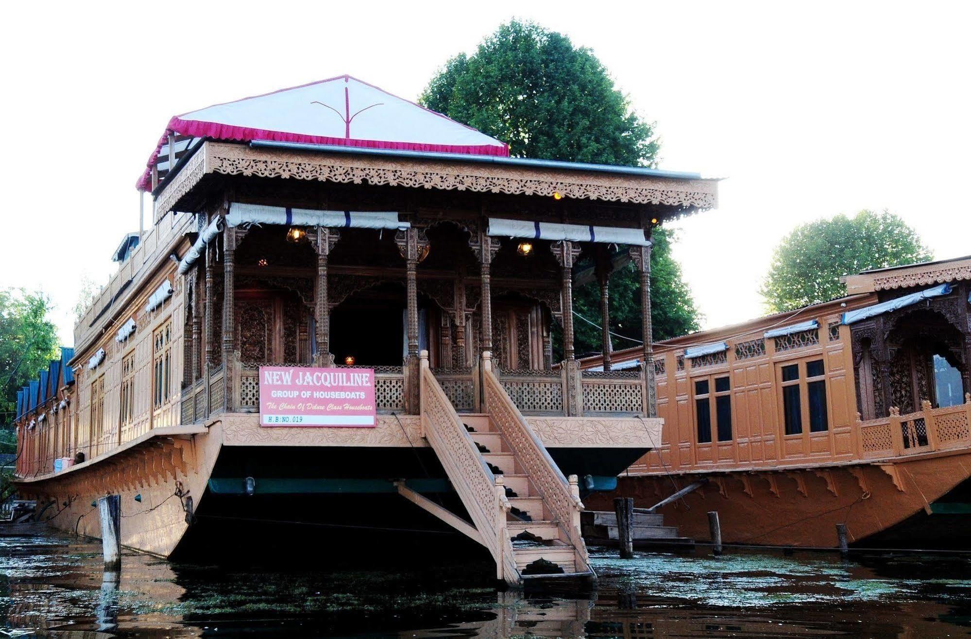 Srīnagar New Jacquline Heritage Houseboats מראה חיצוני תמונה